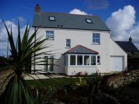 Small tiled roof conservatory